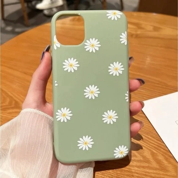 ⚠️Clearance iPhone 15/Pro/Pro Max Green Floral Phone Case - Picture 2 of 4